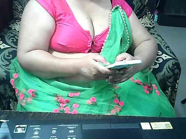 Indianbhabhimilf40 webcam