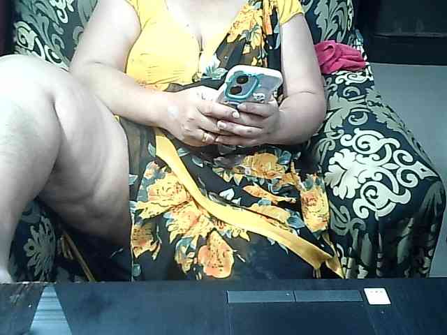 Indianbhabhimilf40 webcam