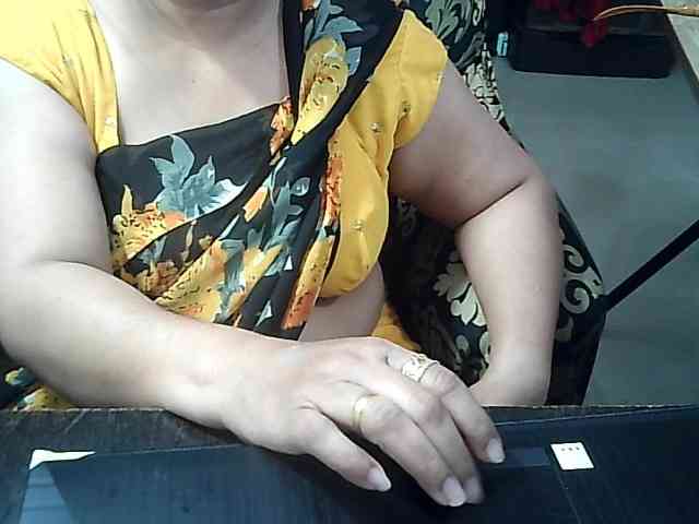 Indianbhabhimilf40 webcam