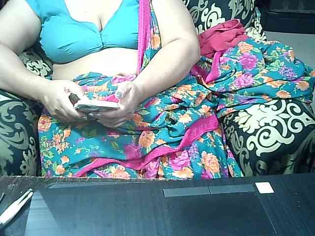 Indianbhabhimilf40 webcam