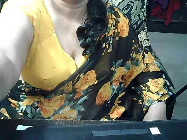 Indianbhabhimilf40 webcam