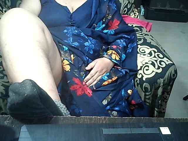 Indianbhabhimilf40 webcam