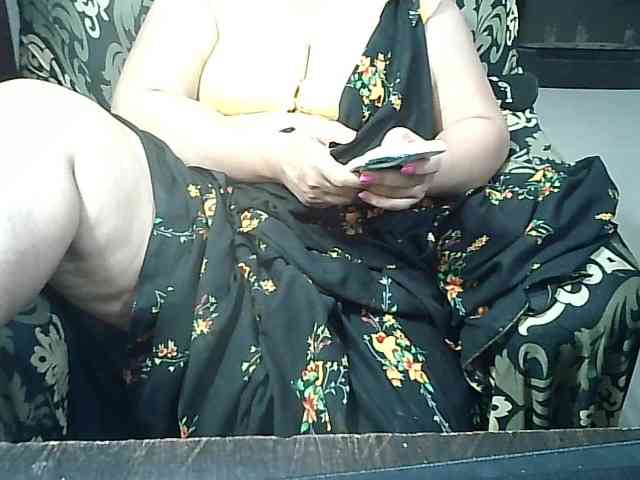 Indianbhabhimilf40 webcam