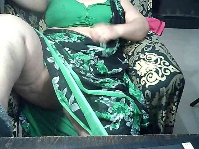 Indianbhabhimilf40 webcam