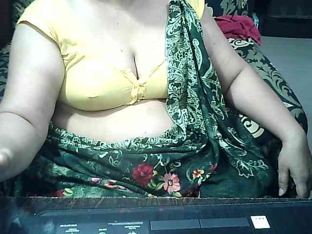 Indianbhabhimilf40 webcam