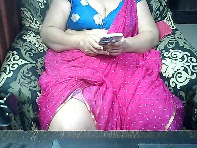 Indianbhabhimilf40 webcam