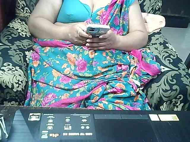 Indianbhabhimilf40 webcam