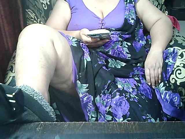 Indianbhabhimilf40 webcam