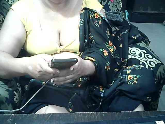 Indianbhabhimilf40 webcam