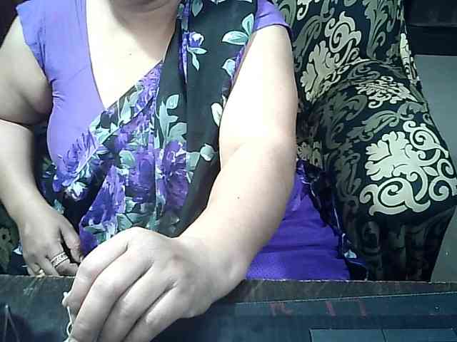 Indianbhabhimilf40 webcam