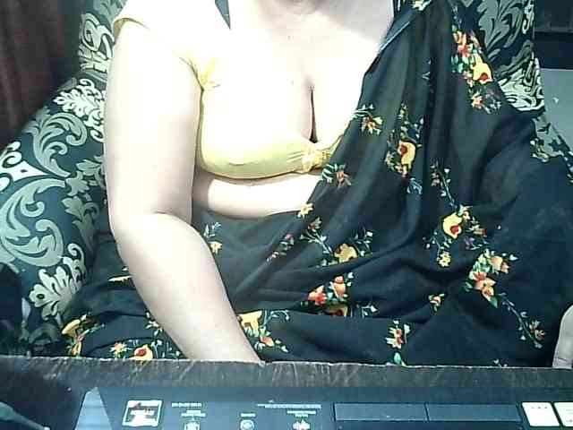 Indianbhabhimilf40 webcam