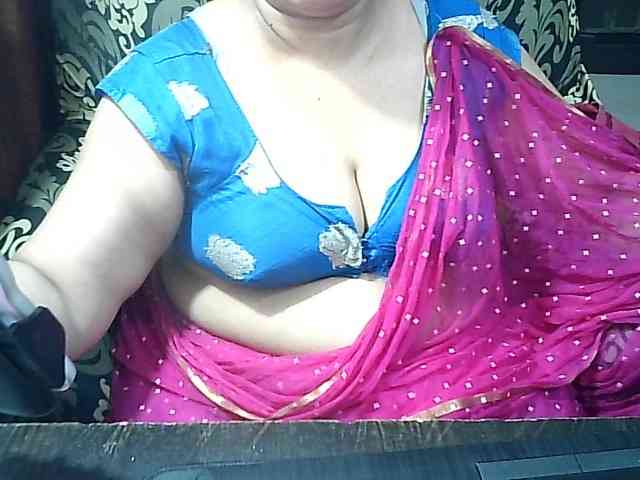 Indianbhabhimilf40 webcam