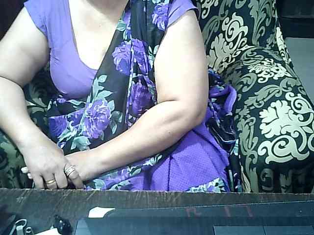 Indianbhabhimilf40 webcam