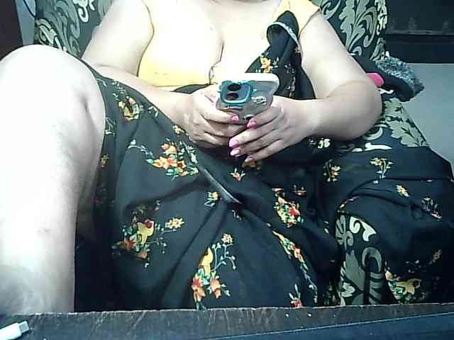 Indianbhabhimilf40 webcam