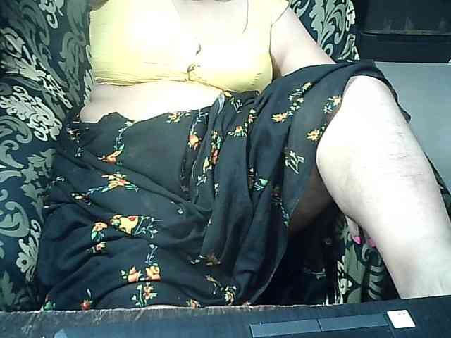 Indianbhabhimilf40 webcam