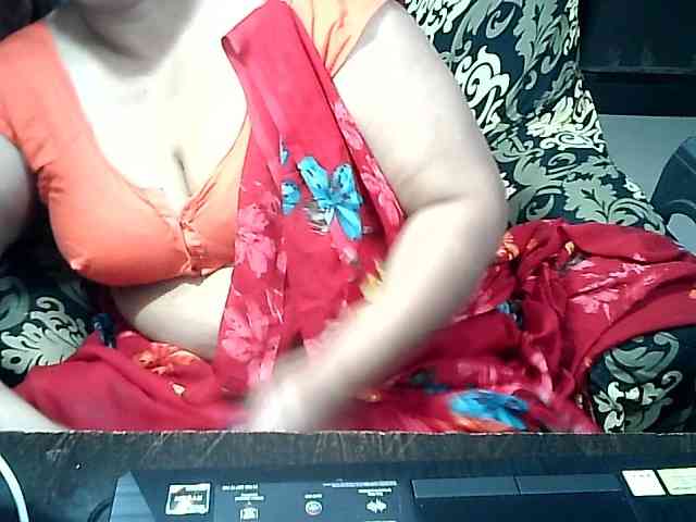 Indianbhabhimilf40 webcam