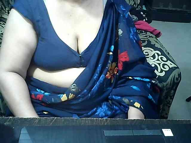 Indianbhabhimilf40 webcam