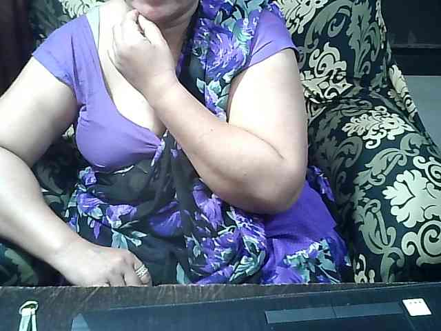 Indianbhabhimilf40 webcam