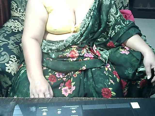 Indianbhabhimilf40 webcam
