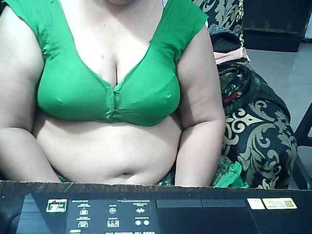 Indianbhabhimilf40 webcam