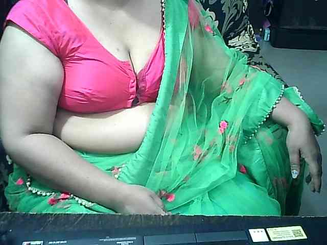 Indianbhabhimilf40 webcam