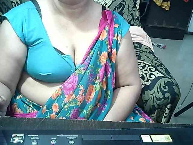 Indianbhabhimilf40 webcam
