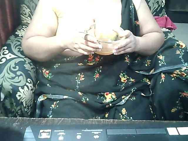 Indianbhabhimilf40 webcam