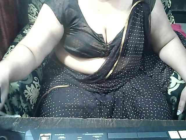 Indianbhabhimilf40 webcam