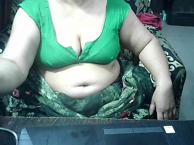 Indianbhabhimilf40 webcam