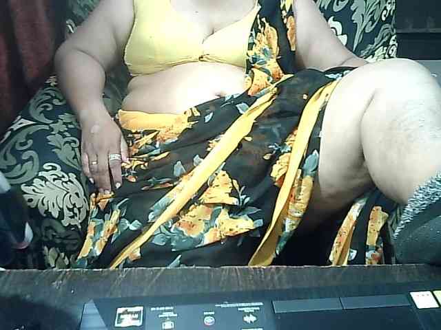 Indianbhabhimilf40 webcam