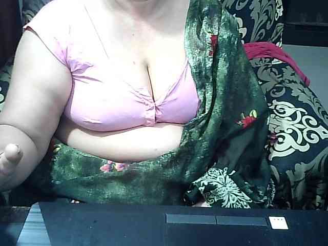 Indianbhabhimilf40 webcam