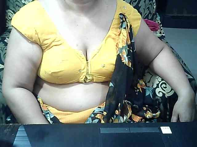 Indianbhabhimilf40 webcam