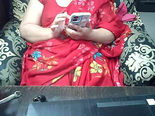 Indianbhabhimilf40 webcam