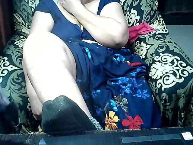 Indianbhabhimilf40 webcam