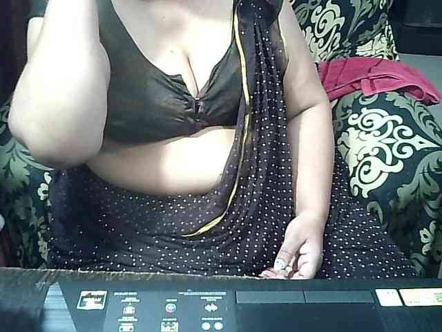 Indianbhabhimilf40 webcam
