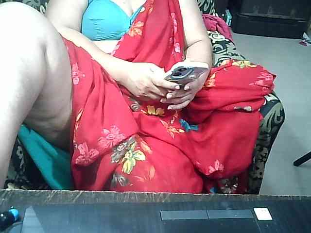 Indianbhabhimilf40 webcam