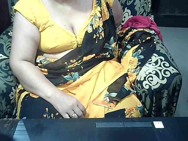 Indianbhabhimilf40 webcam