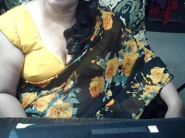 Indianbhabhimilf40 webcam