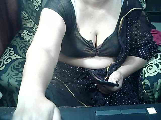 Indianbhabhimilf40 webcam