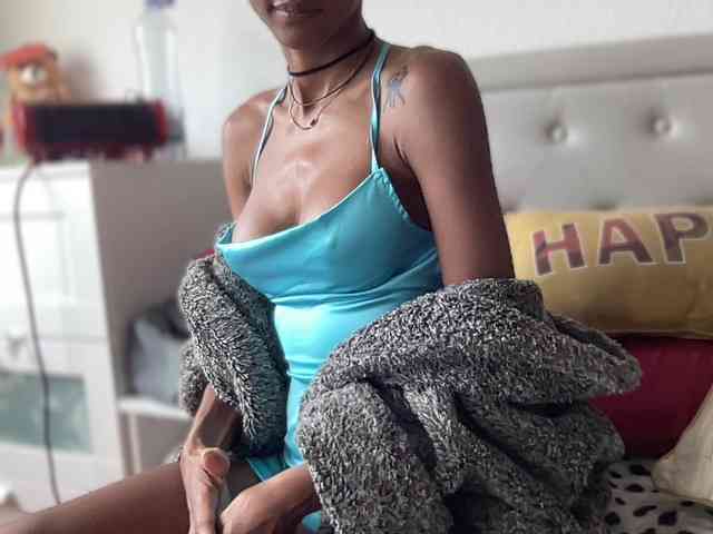 Aryaexoticaonly webcam