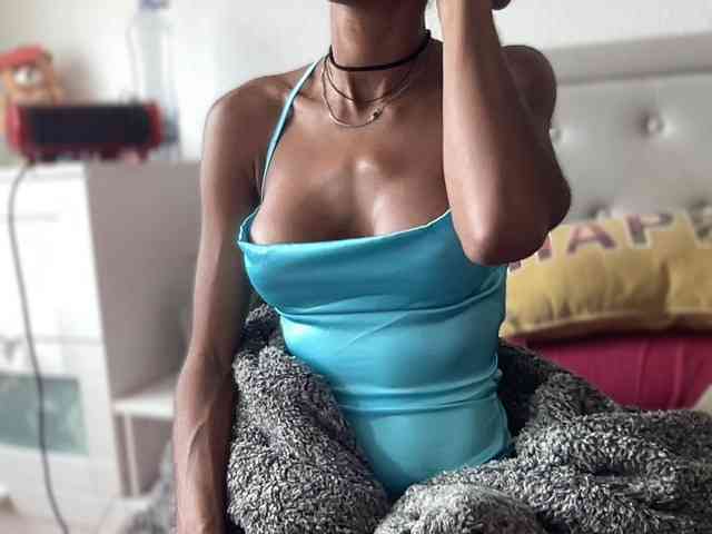 Aryaexoticaonly webcam