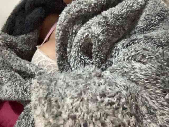 Aryaexoticaonly webcam