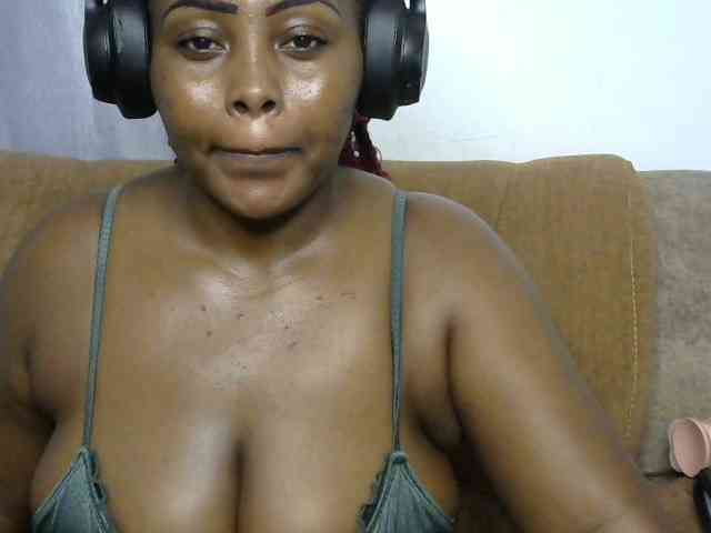 SexxyDoll9a webcam