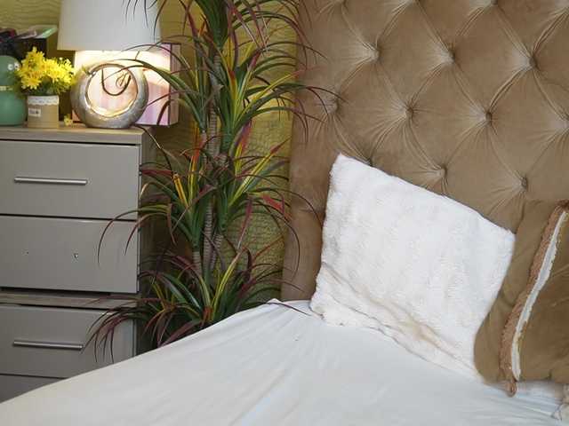 TiffanyTaboo's BongaCams show and profile