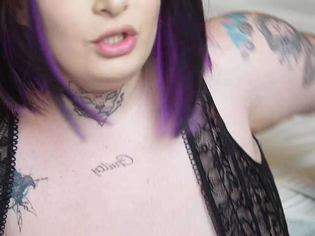 TiffanyTaboo's BongaCams show and profile