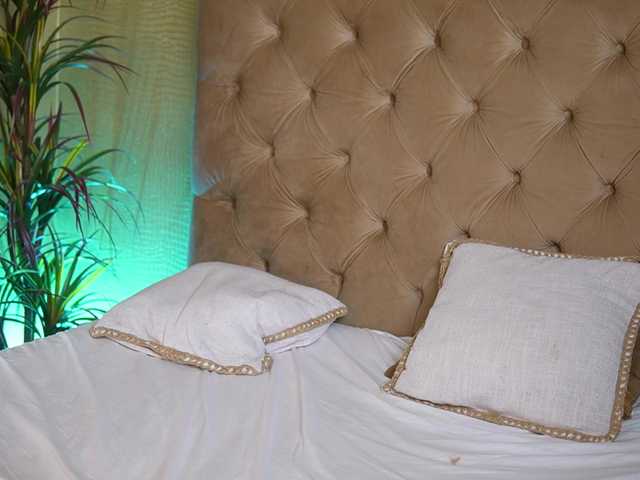 TiffanyTaboo's BongaCams show and profile