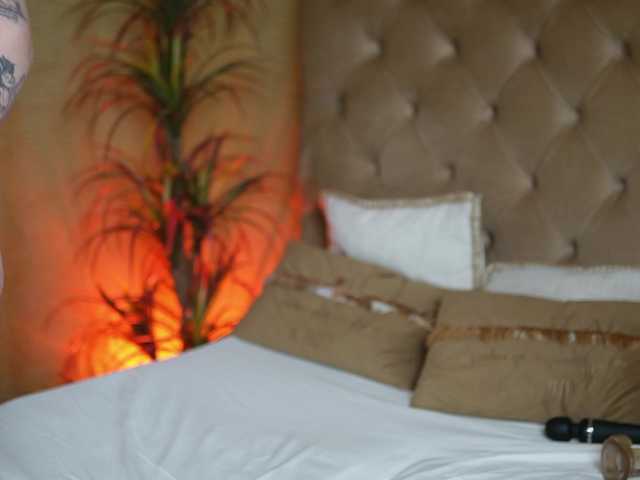 TiffanyTaboo's BongaCams show and profile