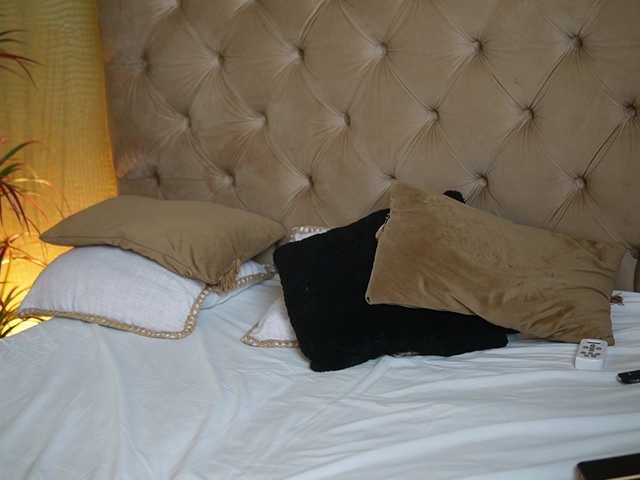 TiffanyTaboo live cam profile