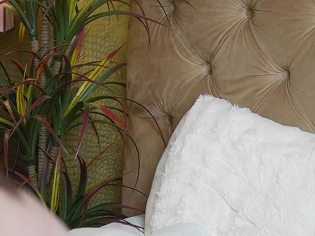 TiffanyTaboo's BongaCams show and profile