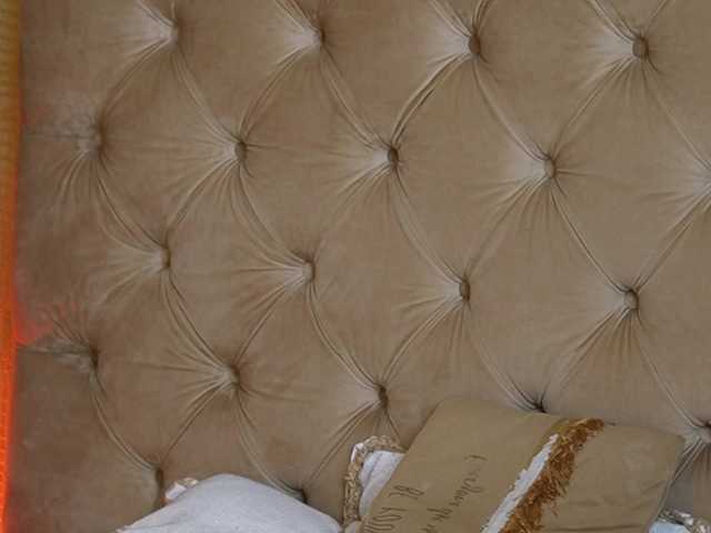 TiffanyTaboo's BongaCams show and profile